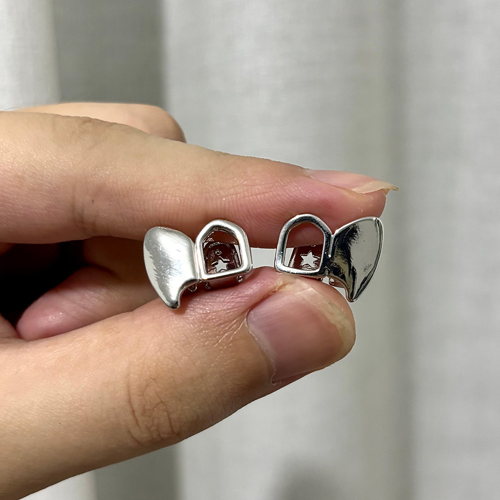 YOUNGX Hip Hop Double Hollow G - Street Fashion Jewelry 评论和价格